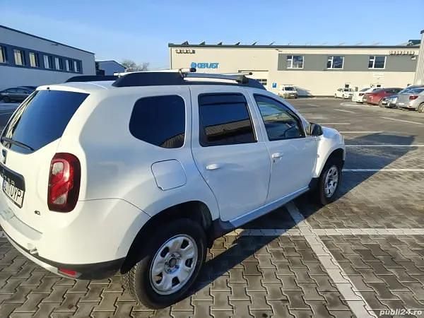 Second-hand Dacia Duster 79 CP (58 kW) 2012 Alb Berlinǎ