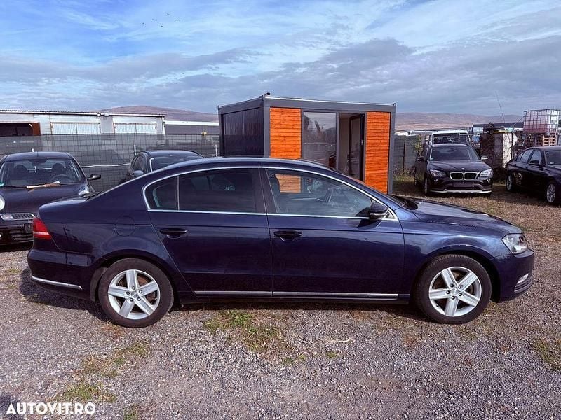 Second-hand VW Passat Comfortline 177 CP (130 kW) 2014 Culoarealbastru Berlinǎ