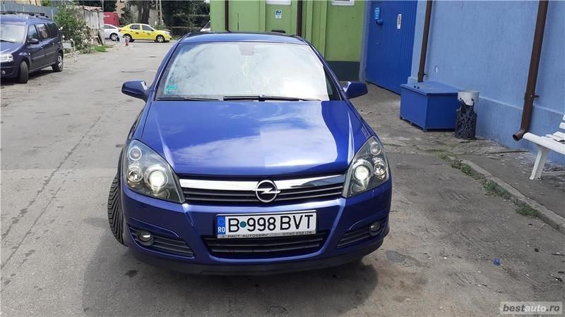 Albastru marin Utilizat 2004 Opel Astra Hatchback | 2.700 EUR (Scump) - Imagine 1/4