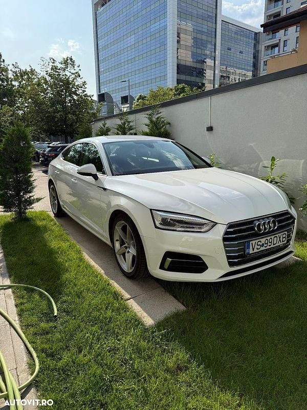 Alb Utilizat 2018 Audi A5 Coupe | 21.990 EUR (Preț OK) - Imagine 1/4