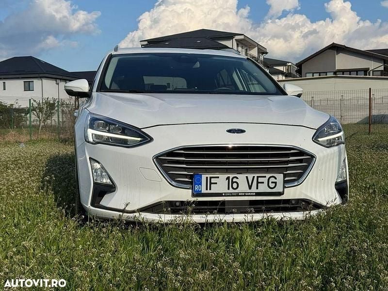 Alb Utilizat 2018 Ford Focus ST-Line Break | 9.000 EUR (Preț bun) - Imagine 1/4