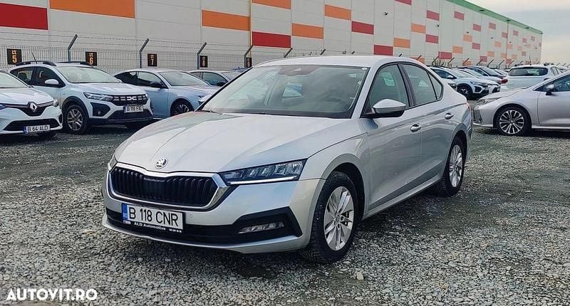 Culoareargint Second-hand 2021 Skoda Octavia Ambition Berlinǎ | 18.700 EUR (Preț OK) - Imagine 1/4