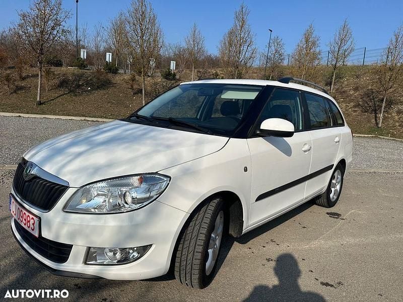 Second-hand Skoda Fabia GreenLine 75 CP (55 kW) 2012 Culoarealb Break
