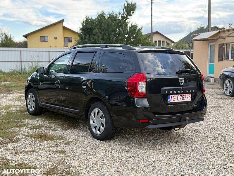 Second-hand Dacia Logan Lauréate 90 CP (66 kW) 2014 Culoarenegru Break