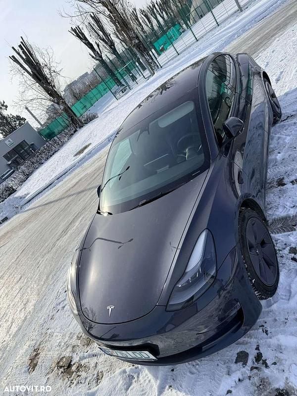 Second-hand Tesla Model 3 365 kW (497 CP) 2021 Culoaregri Berlinǎ