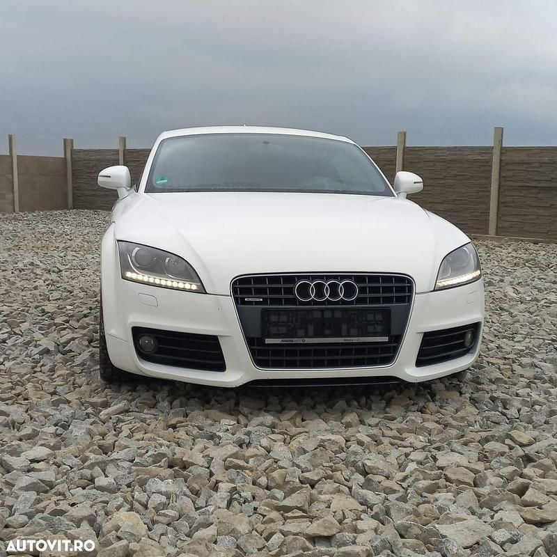 Second-hand Audi TT S-Line 170 CP (125 kW) 2010 Culoarealb Coupe