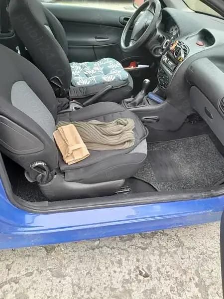 Utilizat 2006 Peugeot 206 Coupe | 1.600 EUR - Imagine 1/4