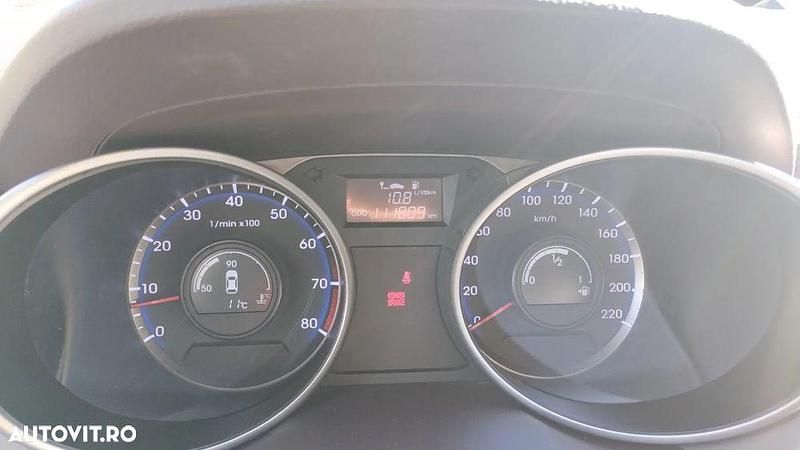 Culoaremaro Utilizat 2010 Hyundai ix35 Classic SUV | 7.800 EUR (Preț OK) - Imagine 1/4