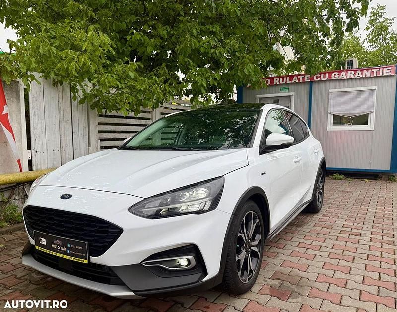 Alb Utilizat 2020 Ford Focus Active Hatchback | 14.520 EUR (Puțin scump) - Imagine 1/4