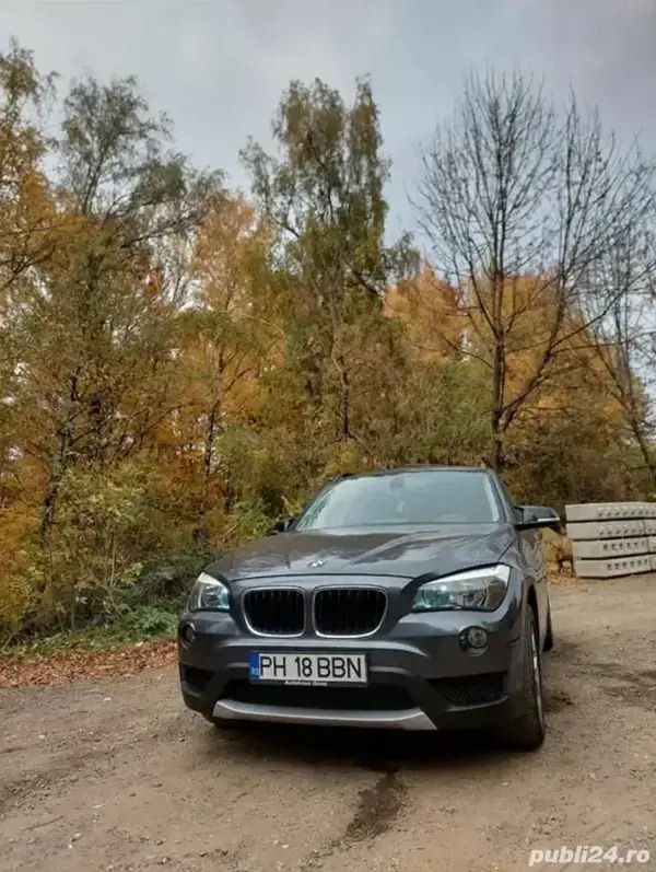 Gri Utilizat 2012 BMW X1 SUV | 7.000 EUR (Preț bun) - Imagine 1/4
