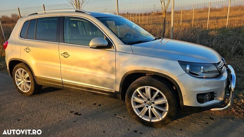 Argint Utilizat 2015 VW Tiguan Sportline SUV | 13.000 EUR (Preț bun) - Imagine 1/4