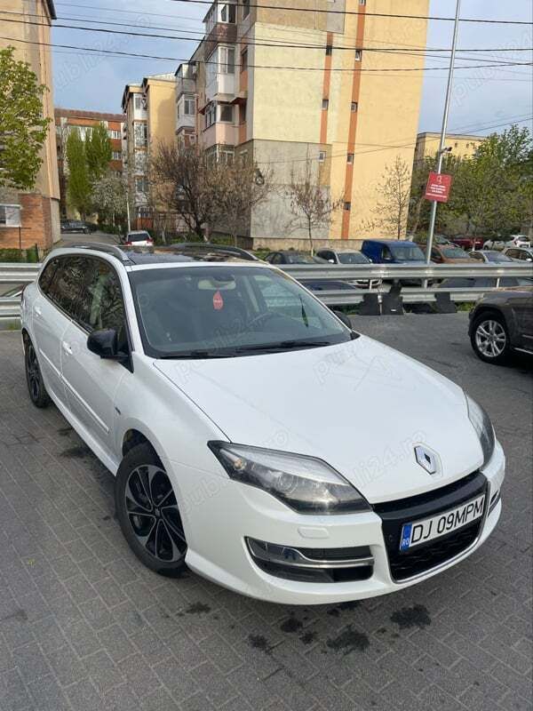 Alb Utilizat 2014 Renault Laguna III Break | 6.900 EUR (Puțin scump) - Imagine 1/4