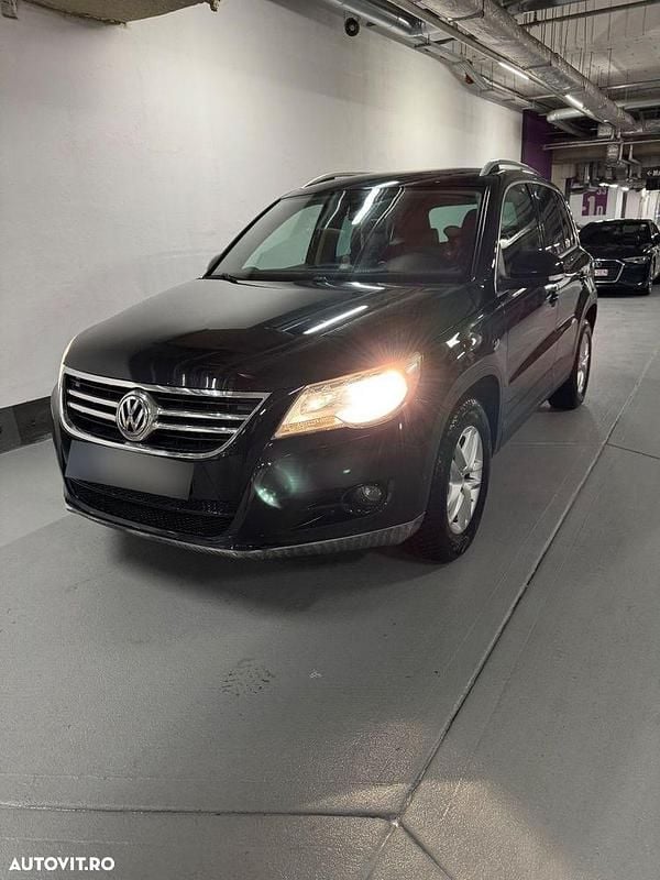 Culoarenegru Utilizat 2010 VW Tiguan Sport SUV | 6.000 EUR (Preț bun) - Imagine 1/4