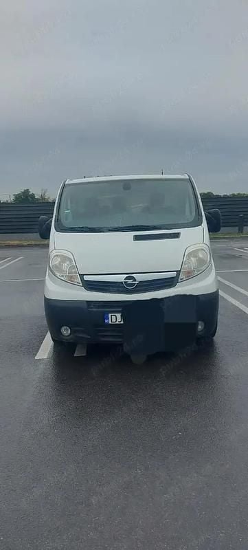 Second-hand Opel Vivaro 115 CP (84 kW) 2013 Monovolum