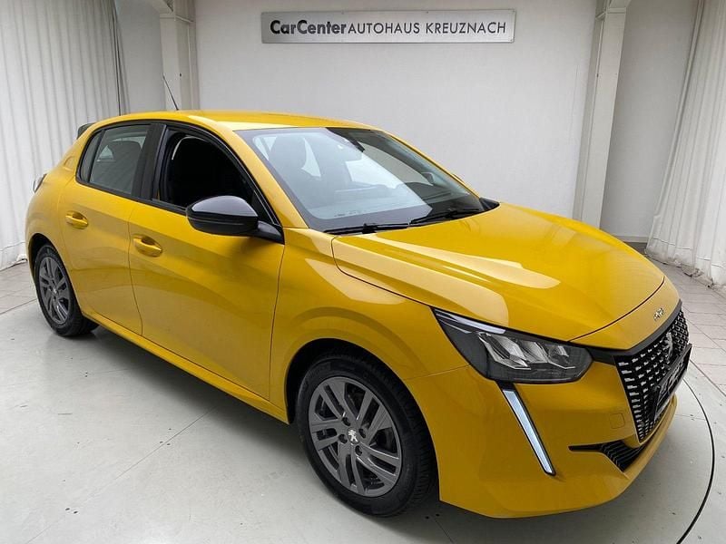 Utilizat 2022 Peugeot 208 Active Hatchback | 18.094 EUR (Scump) - Imagine 1/1