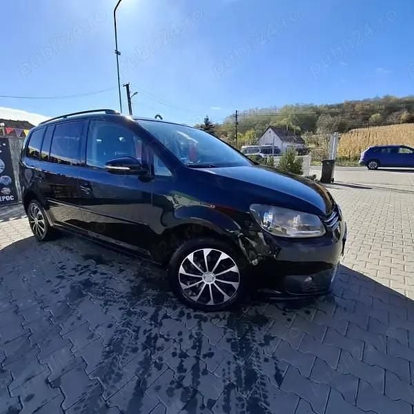 Utilizat 2011 VW Touran Monovolum | 5.750 EUR (Preț OK) - Imagine 1/4