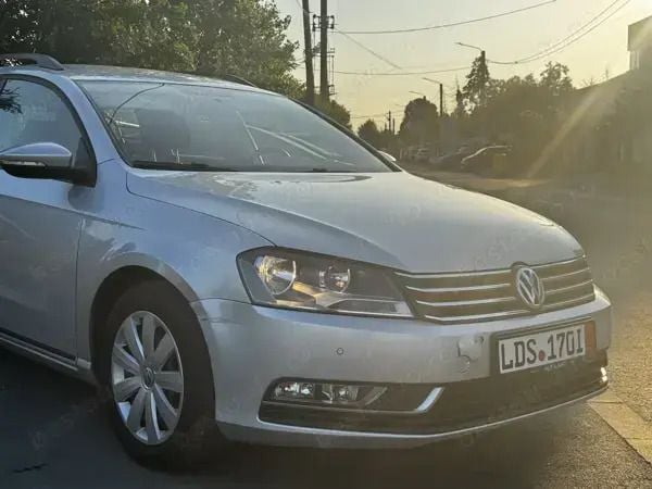 Utilizat 2012 VW Passat Break | 6.000 EUR (Preț bun) - Imagine 1/4