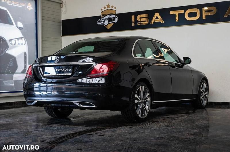Second-hand Mercedes C220 Exclusive 194 CP (142 kW) 2019 Culoarenegru Berlinǎ
