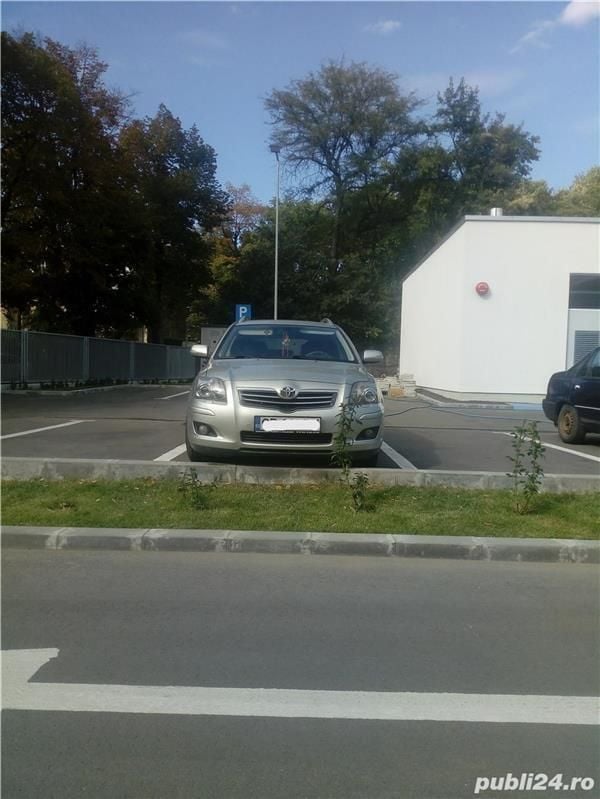 Gri Utilizat 2007 Toyota Avensis Break | 3.500 EUR (Scump) - Imagine 1/4