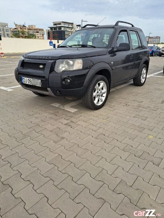 Negru Utilizat 2005 Land Rover Freelander SUV | 2.650 EUR (Preț bun) - Imagine 1/4