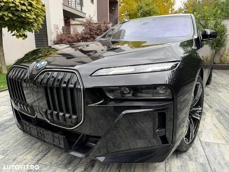 Culoarenegru Nouă 2025 BMW 740 Executive Berlinǎ | 139.998 EUR (Preț OK) - Imagine 1/4