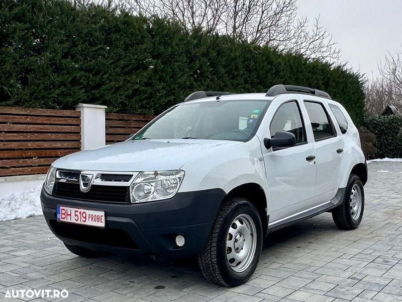 Second-hand Dacia Duster Prestige 105 CP (77 kW) 2012 Culoarealb SUV