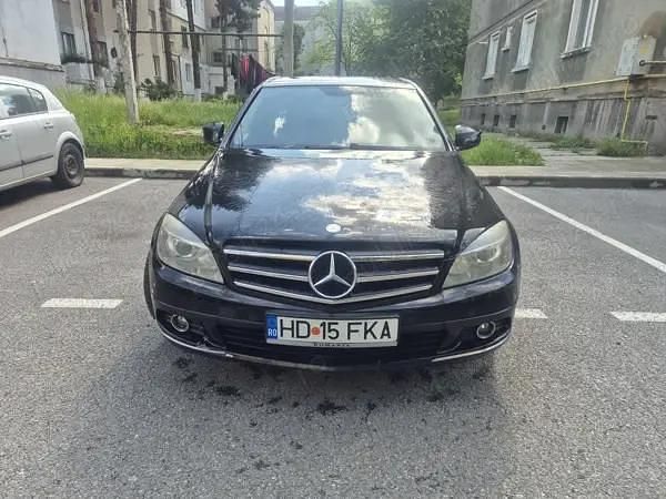 Second-hand Mercedes C200 190 CP (139 kW) 2009 Berlinǎ