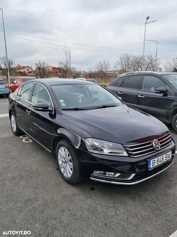 Utilizat 2014 VW Passat Berlinǎ | 9.600 EUR (Scump) - Imagine 1/4