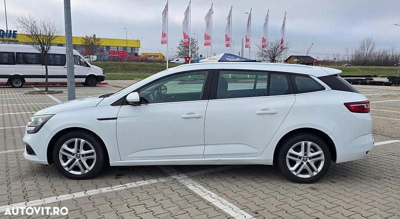 Second-hand Renault R4 90 CP (66 kW) 2017 Culoarealb Break