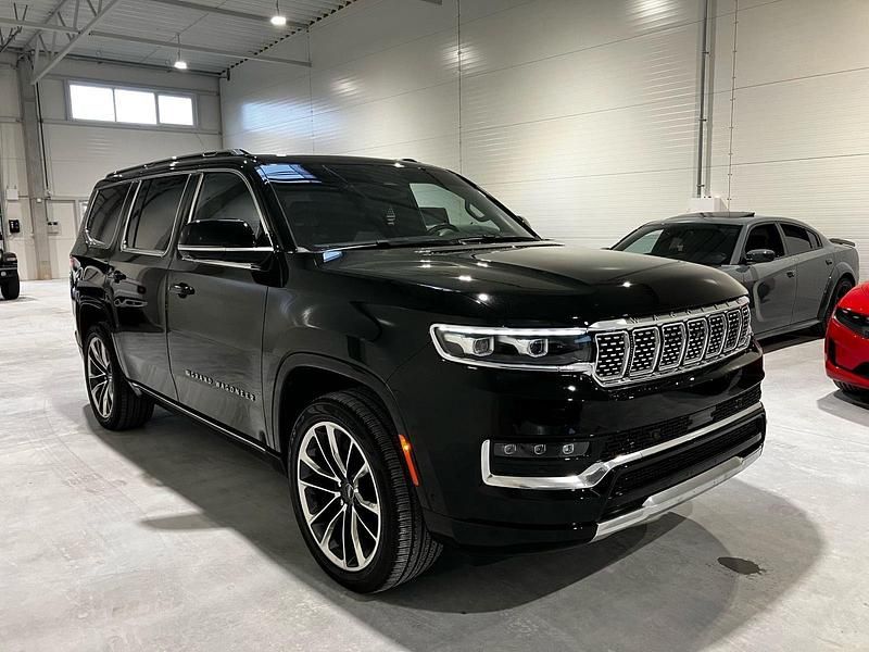 Utilizat 2023 Jeep Wagoneer SUV | 90.635 EUR - Imagine 1/1