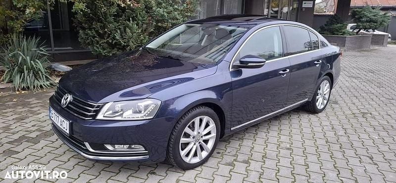 Culoarealbastru Utilizat 2013 VW Passat Berlinǎ | 8.900 EUR - Imagine 1/4