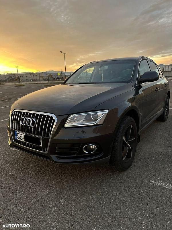 Culoarenegru Utilizat 2013 Audi Q5 SUV | 13.500 EUR (Preț OK) - Imagine 1/4