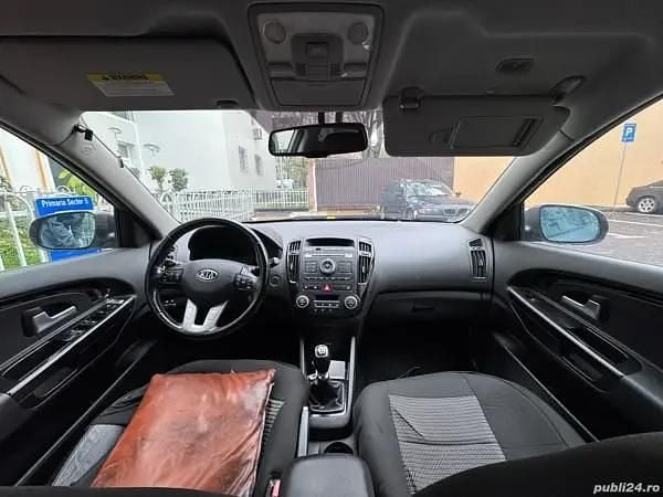 Second-hand Kia Ceed 136 CP (100 kW) 2011 Hatchback