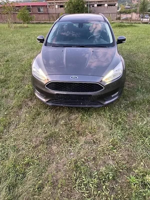 Utilizat 2016 Ford Focus Trend Hatchback | 5.999 EUR (Preț OK) - Imagine 1/4