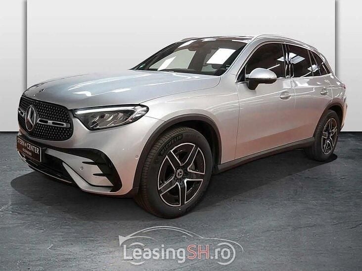 Argintiu Utilizat 2024 Mercedes A220 AMG SUV | 59.053 EUR (Super Preț) - Imagine 1/4