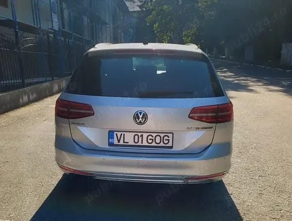 Gri Utilizat 2016 VW Passat SE Break | 9.490 EUR (Super Preț) - Imagine 1/4
