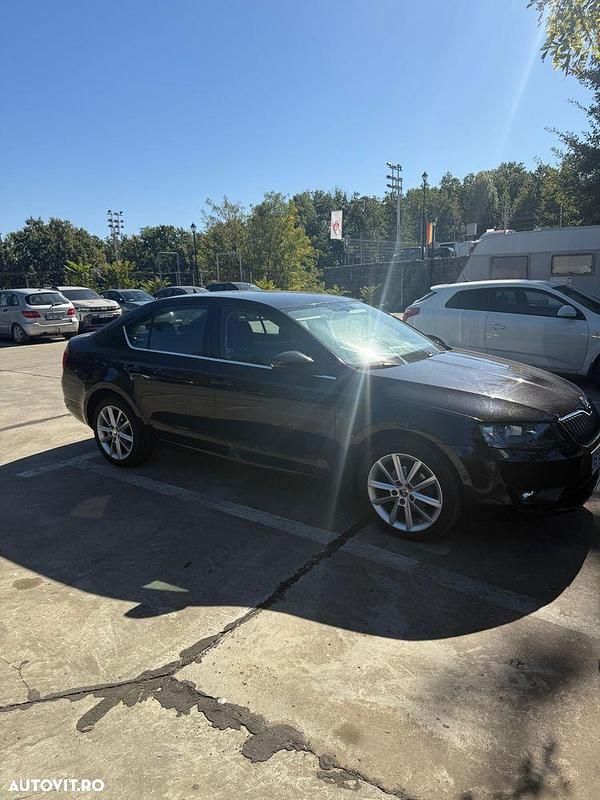 Culoarenegru Second-hand 2017 Skoda Octavia Ambition Hatchback | 10.700 EUR (Preț OK) - Imagine 1/4