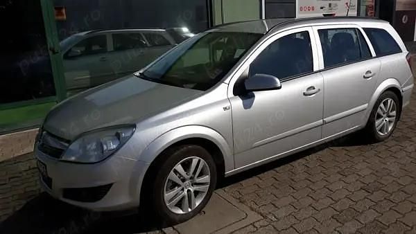 Second-hand Opel Astra 105 CP (77 kW) 2008 Argintiu Break