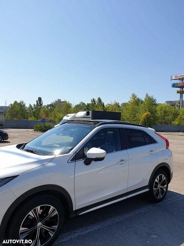 Culoarealb Utilizat 2020 Mitsubishi Eclipse Cross Instyle SUV | 19.700 EUR (Preț OK) - Imagine 1/4