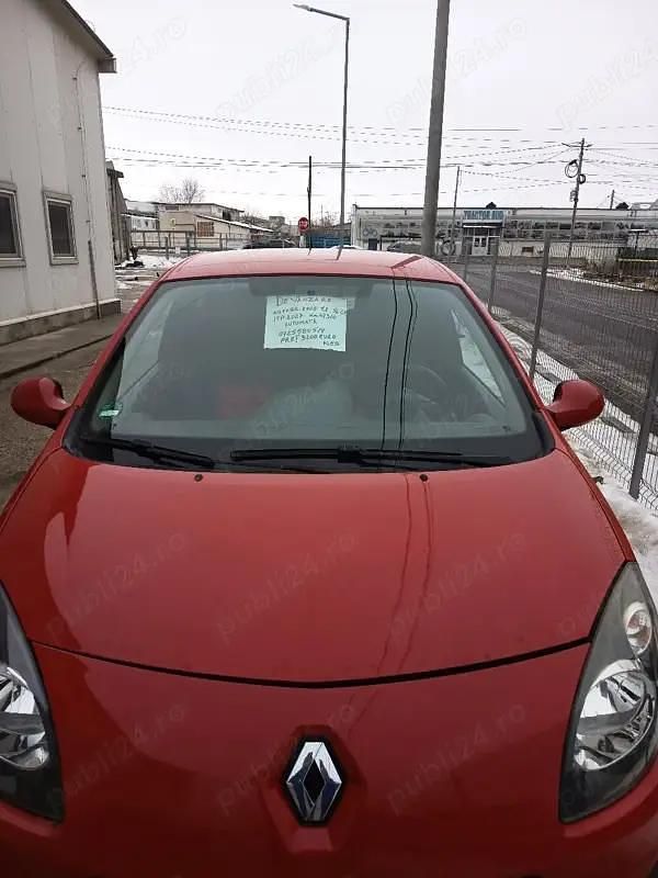 Second-hand Renault Twingo 56 CP (41 kW) 2009 Rosu Hatchback