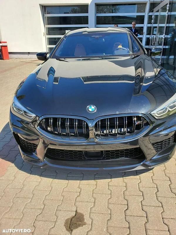 Negru Utilizat 2023 BMW M8 Coupe | 89.000 EUR - Imagine 1/4