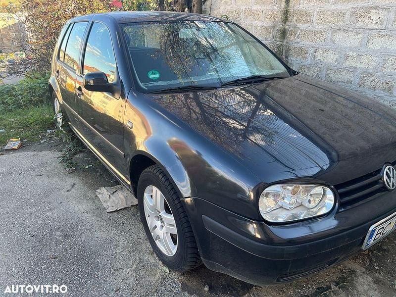 Culoarenegru Utilizat 2001 VW Golf IV Comfortline Break | 1.800 EUR (Puțin scump) - Imagine 1/4