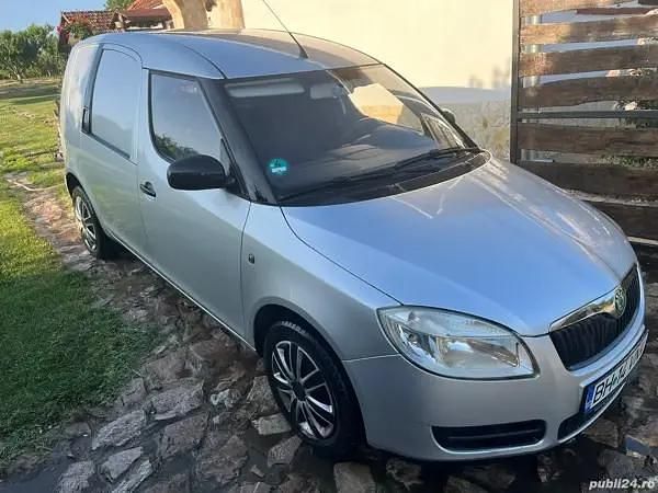 Utilizat 2007 Skoda Roomster Break | 2.600 EUR - Imagine 1/4