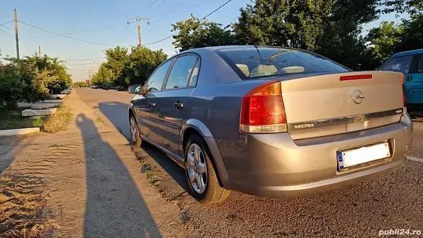 Second-hand Opel Vectra 100 CP (73 kW) 2009 Berlinǎ