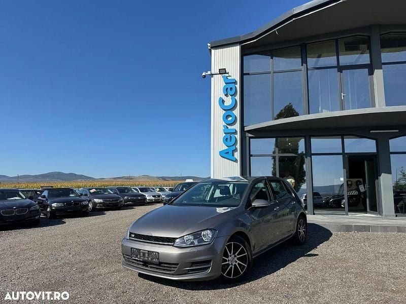 Culoaregri Utilizat 2015 VW Golf VII Trendline Hatchback | 5.990 EUR (Preț bun) - Imagine 1/4