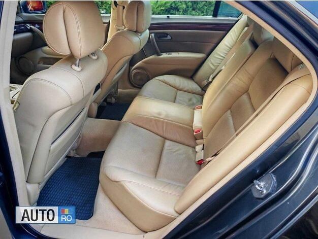 Second-hand Honda Legend 279 CP (205 kW) 2006 Berlinǎ