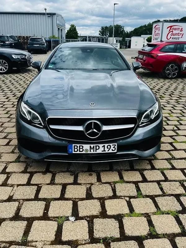 Second-hand 2018 Mercedes E220 Coupe | 20.000 EUR (Preț bun) - Imagine 1/4
