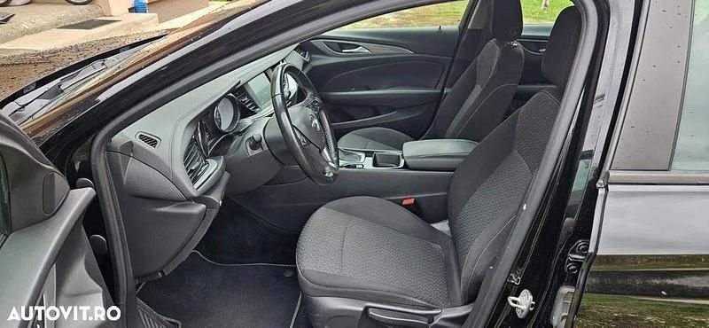 Second-hand Opel Insignia Innovation 165 CP (121 kW) 2019 Culoarenegru Berlinǎ