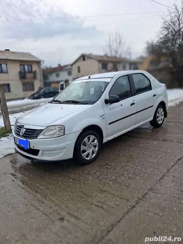 Second-hand 2010 Dacia Logan Berlinǎ | 1.450 EUR (Preț bun) - Imagine 1/4