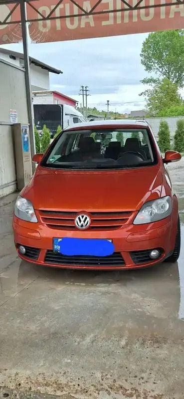 Portocaliu Utilizat 2006 VW Golf V Hatchback | 2.600 EUR (Preț OK) - Imagine 1/4